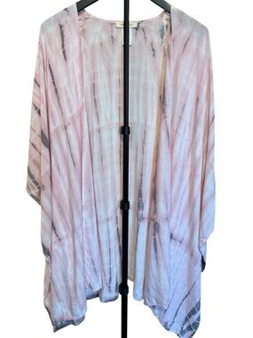 Promesa Soft Pink and Grey Tie-Dye Kimono